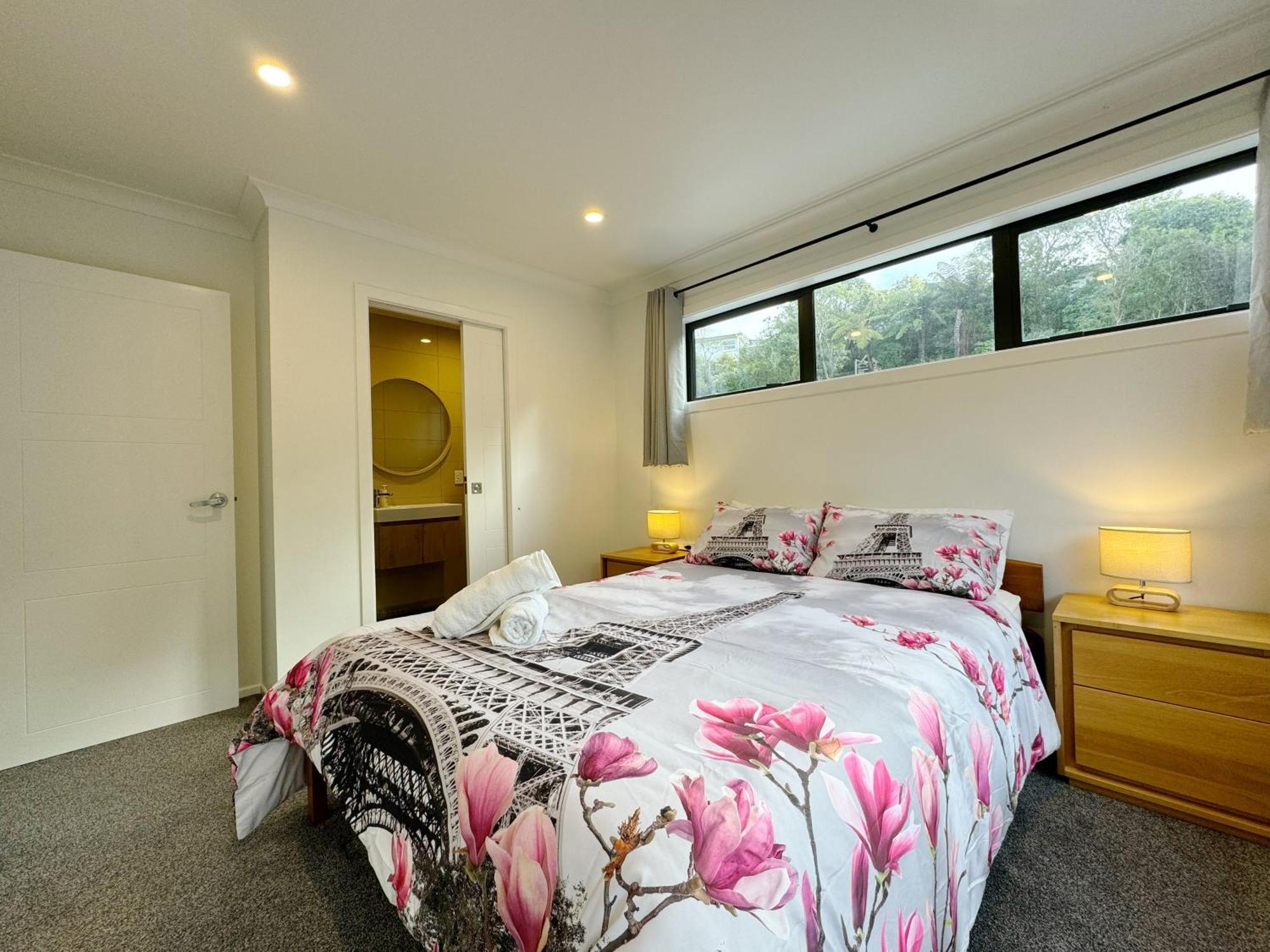 No Party Allowed, Entire Brand New 3 Bedroom Townhouse, Free Unlimited Fibre Wifi And Free Parking Wellington Luaran gambar
