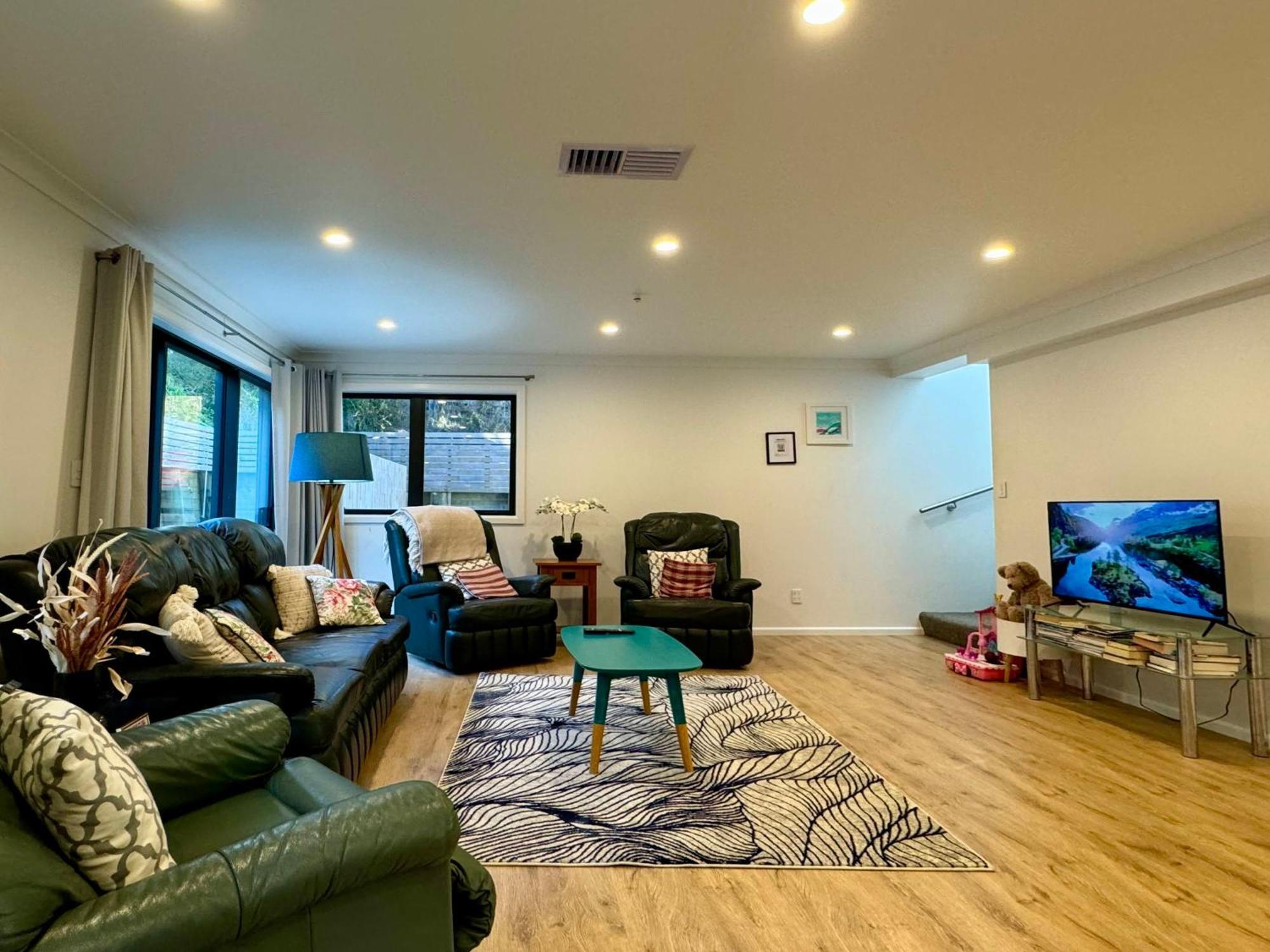 No Party Allowed, Entire Brand New 3 Bedroom Townhouse, Free Unlimited Fibre Wifi And Free Parking Wellington Luaran gambar
