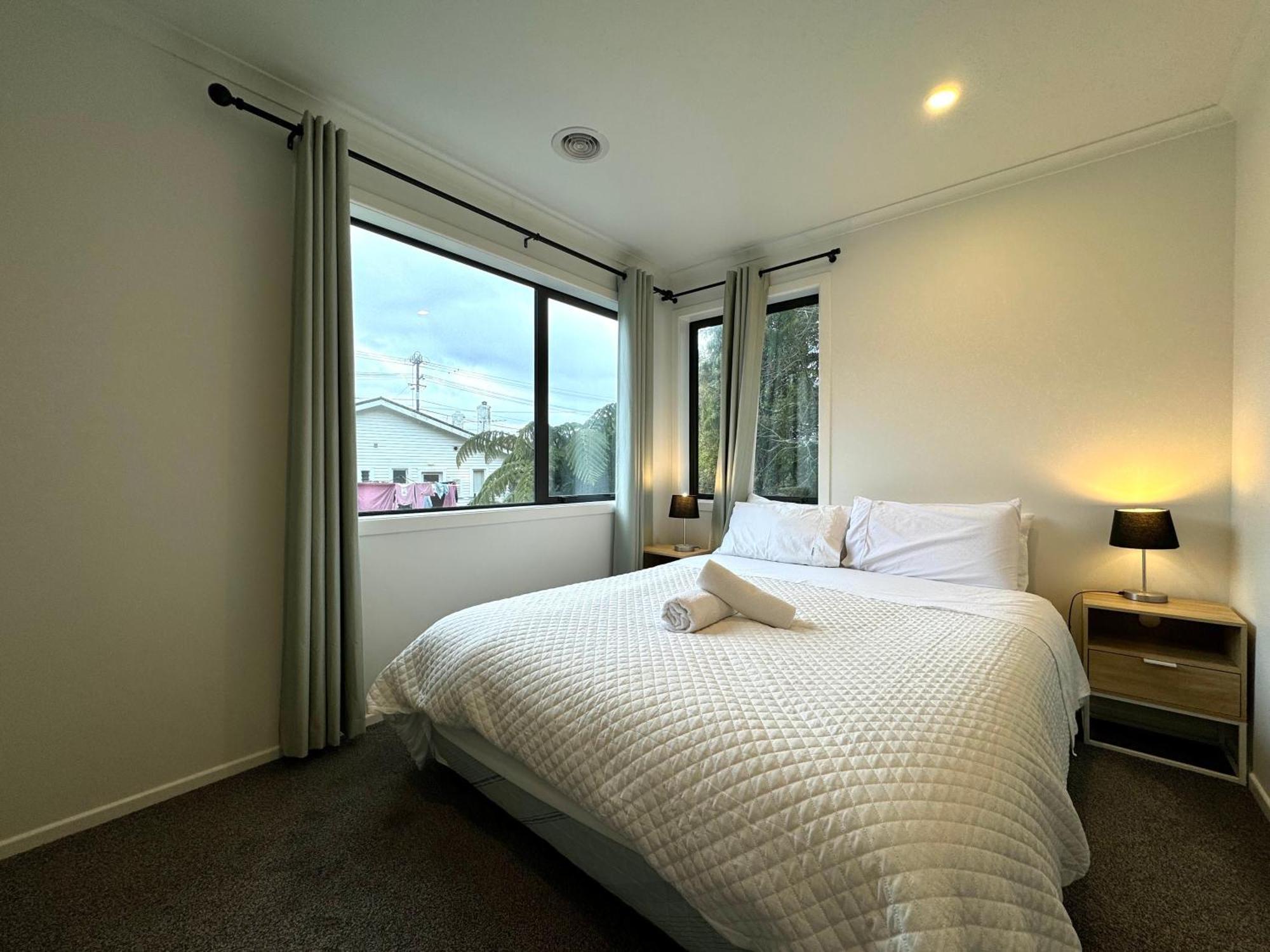 No Party Allowed, Entire Brand New 3 Bedroom Townhouse, Free Unlimited Fibre Wifi And Free Parking Wellington Luaran gambar